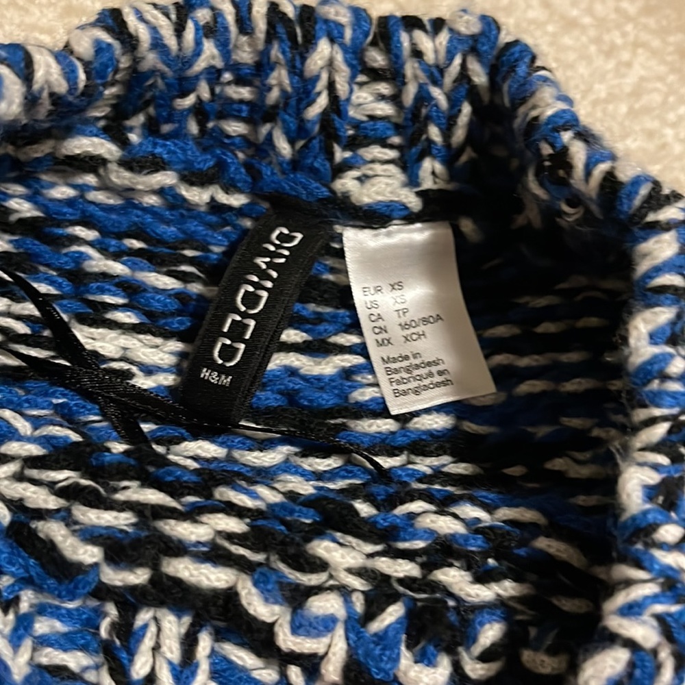 H&M - Picture 2 of 2